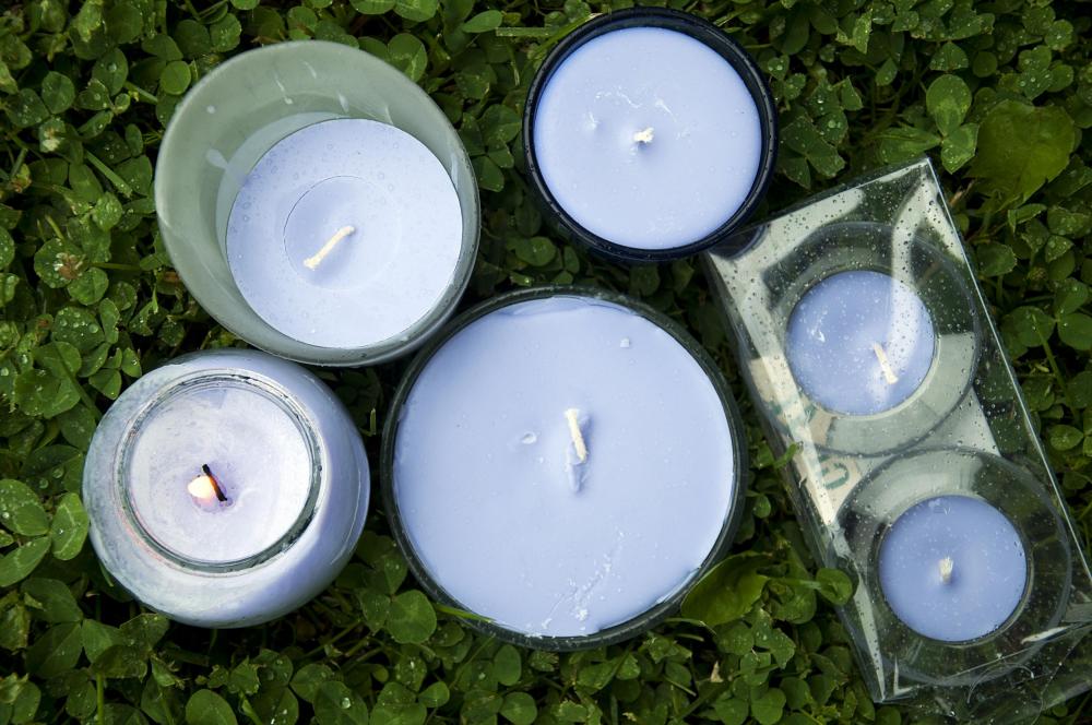 Cranberry-vanilla Soy Candles, Various Containers